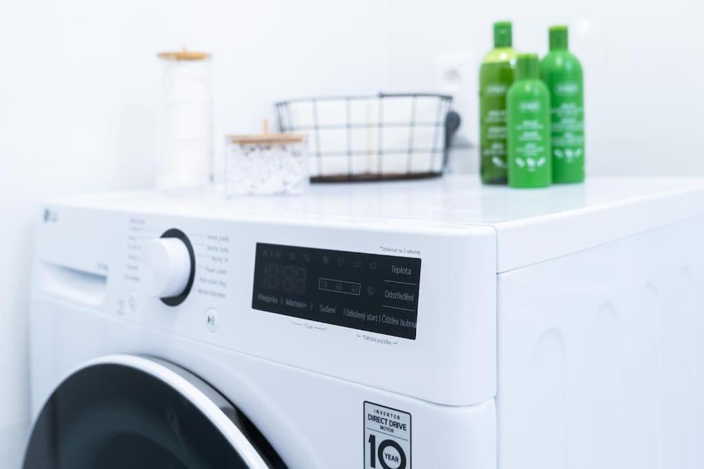 Green Garden Sauna Apartment 브르노 외부 사진