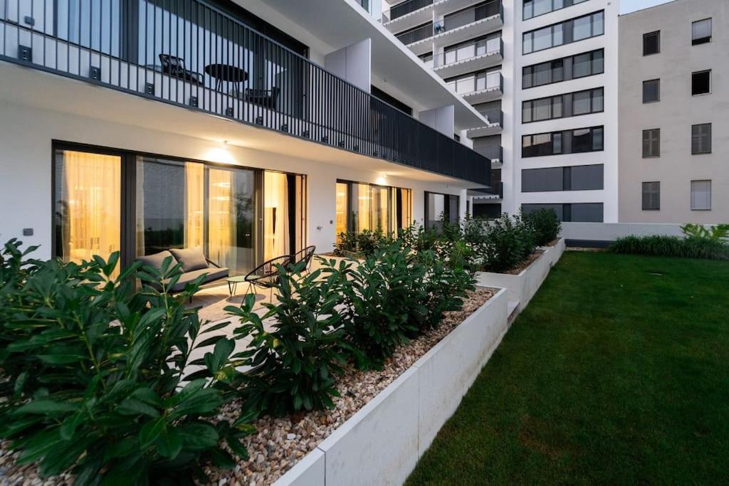 Green Garden Sauna Apartment 브르노 외부 사진