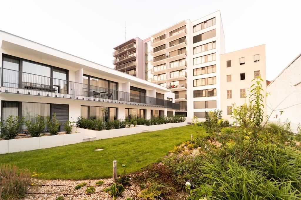 Green Garden Sauna Apartment 브르노 외부 사진